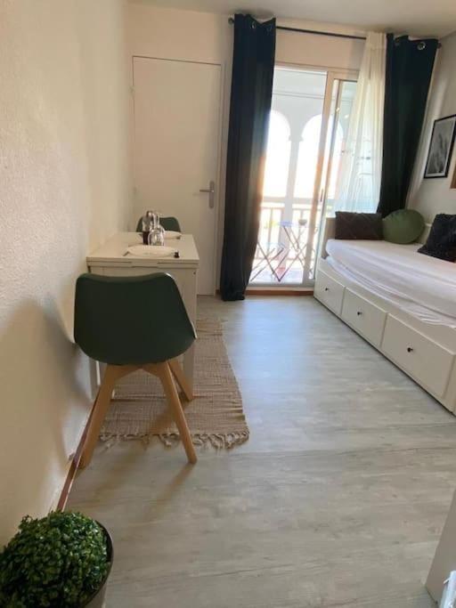 Superbe Studio Renove Avec Piscine Et Vue Marina Le Barcares Exterior photo